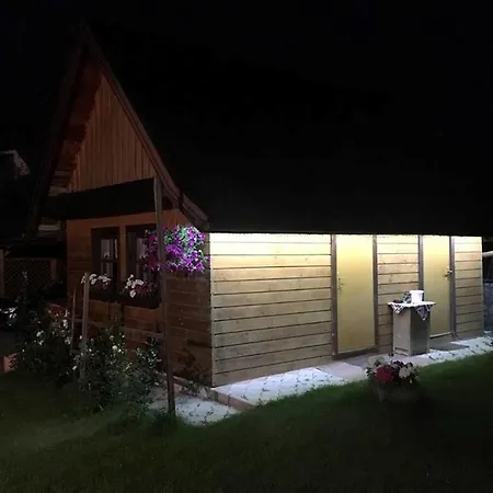 Chatka Ciko بيت للعطل Stará Lesná